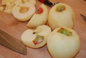 Picture of Apple Sauce, Step 1 half-size
