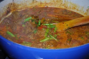 Picture of Green Bean and Tomato Stew aka Fasoulia con Tomat y Carne, Step 2 half-size