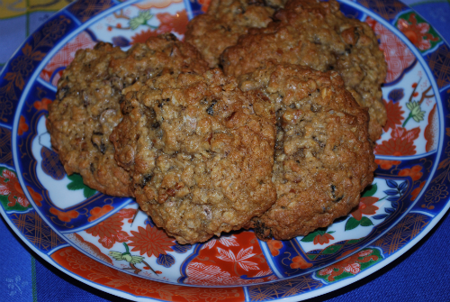 photo of oatmeal cookies