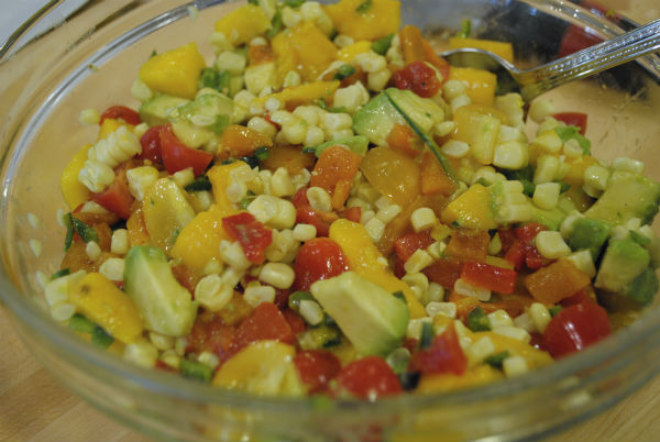 Corn and pepper salad with sea bass 015-3