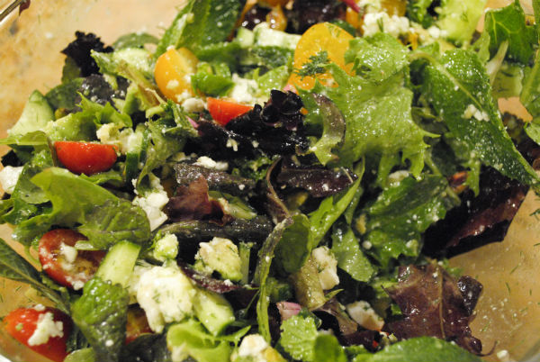 herb salad with dill ahi salad with papaya 007-3